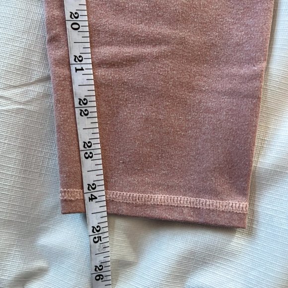 Womens Fabletics High-Waisted Heathered 7/8 Legging in Rosebloom Heather Size L - Picture 6 of 9